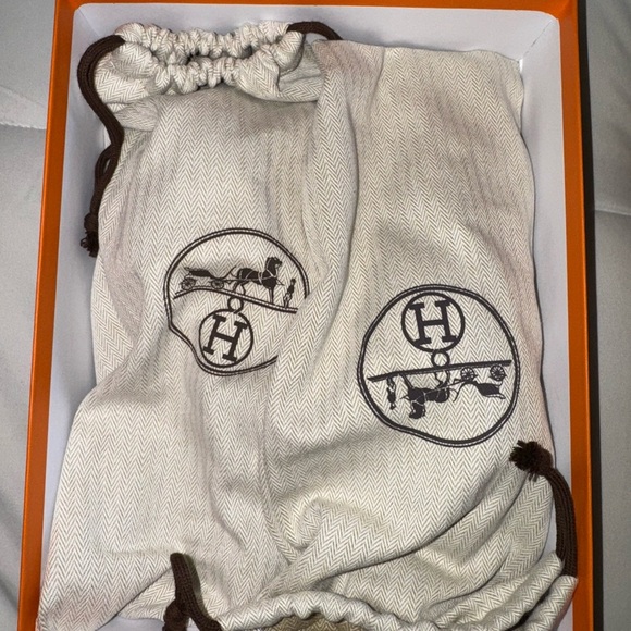 Hermès Oran Noir Sandal Size 40 (9.5) Retail $840+ Tax - Picture 11 of 13